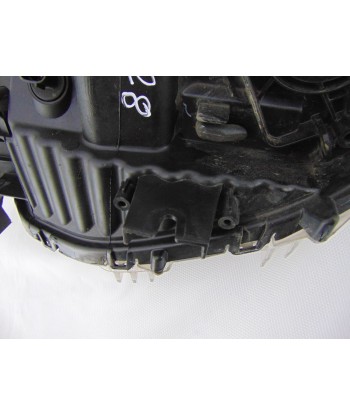 Lampa prawa przednia Mitsubishi L200 8301A878