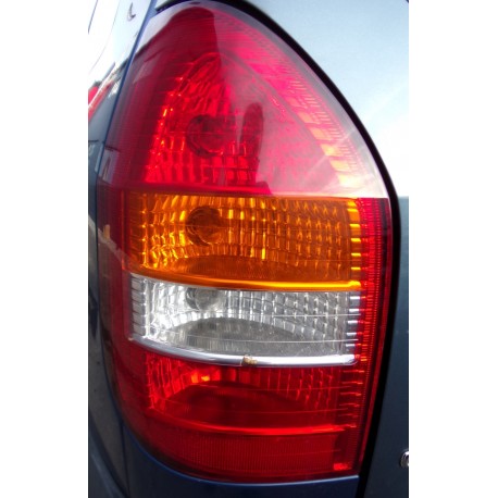 Lampa prawa tylna Opel Zafira