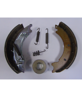 Szczęki Hamulcowe KNOTT 4711 - komplet na jedno koło